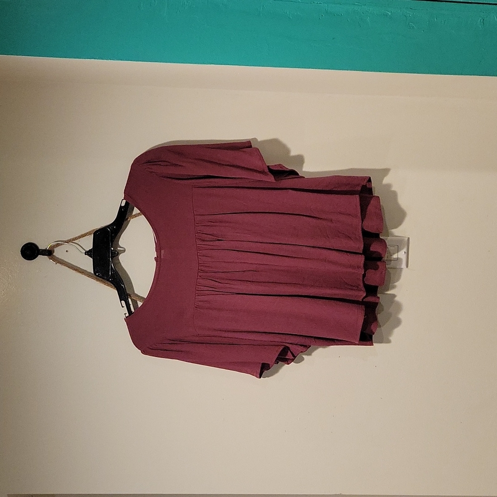 Purple flowy short sleeve